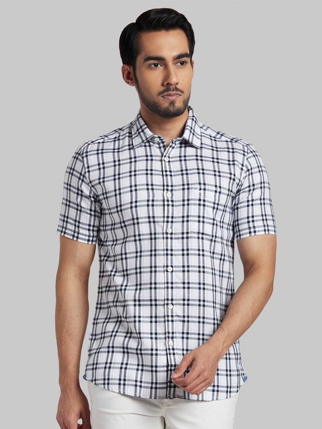

Parx Men White Slim Fit Checked Casual Shirt