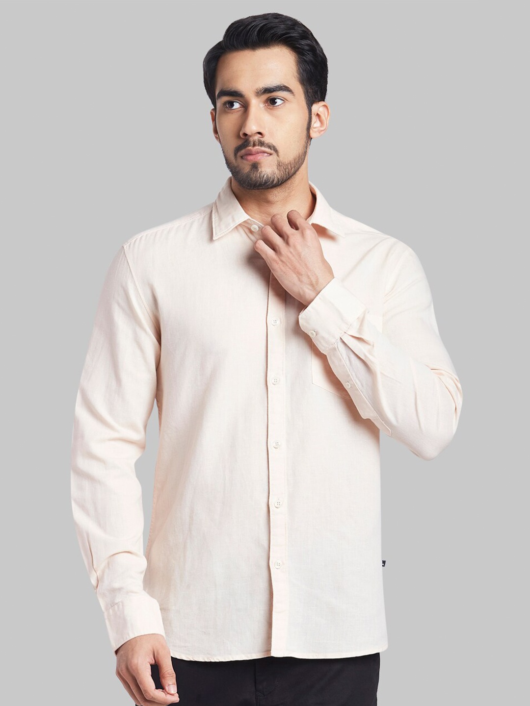 

Parx Men Peach-Coloured Slim Fit Casual Shirt