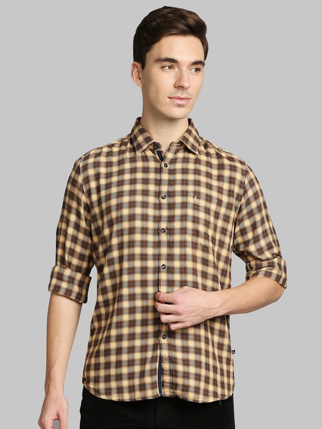 

Parx Men Brown Slim Fit Gingham Checked Casual Shirt