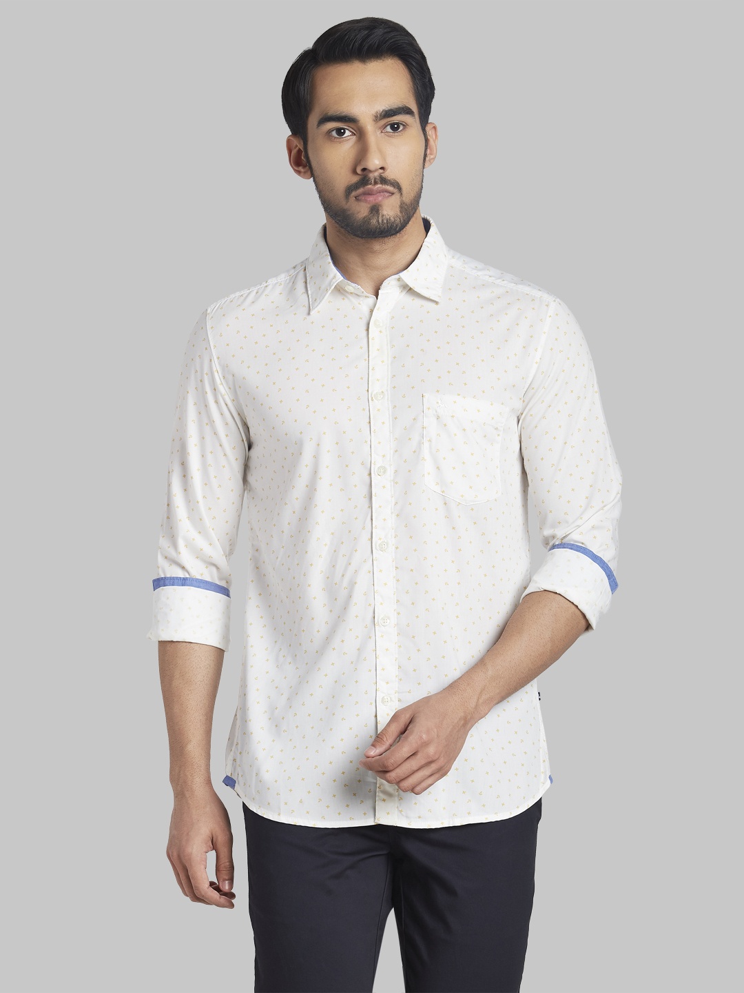 

Parx Men Off White Slim Fit Printed Casual Shirt