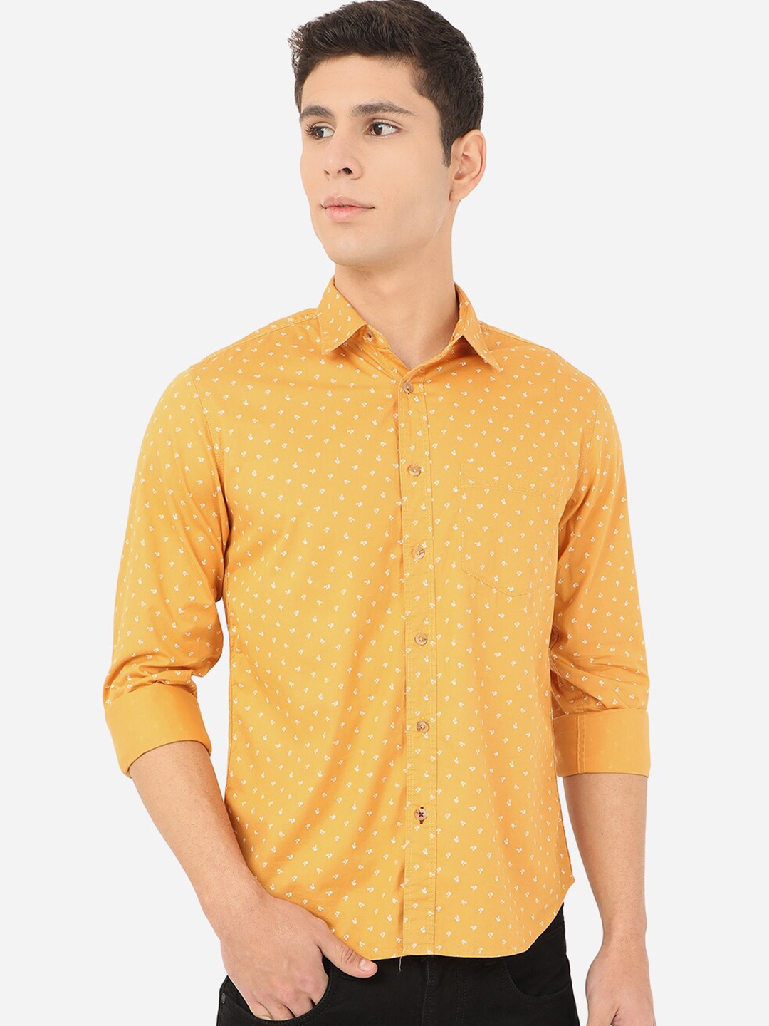 

Greenfibre Men Yellow Slim Fit Printed Pure Cotton Casual Shirt