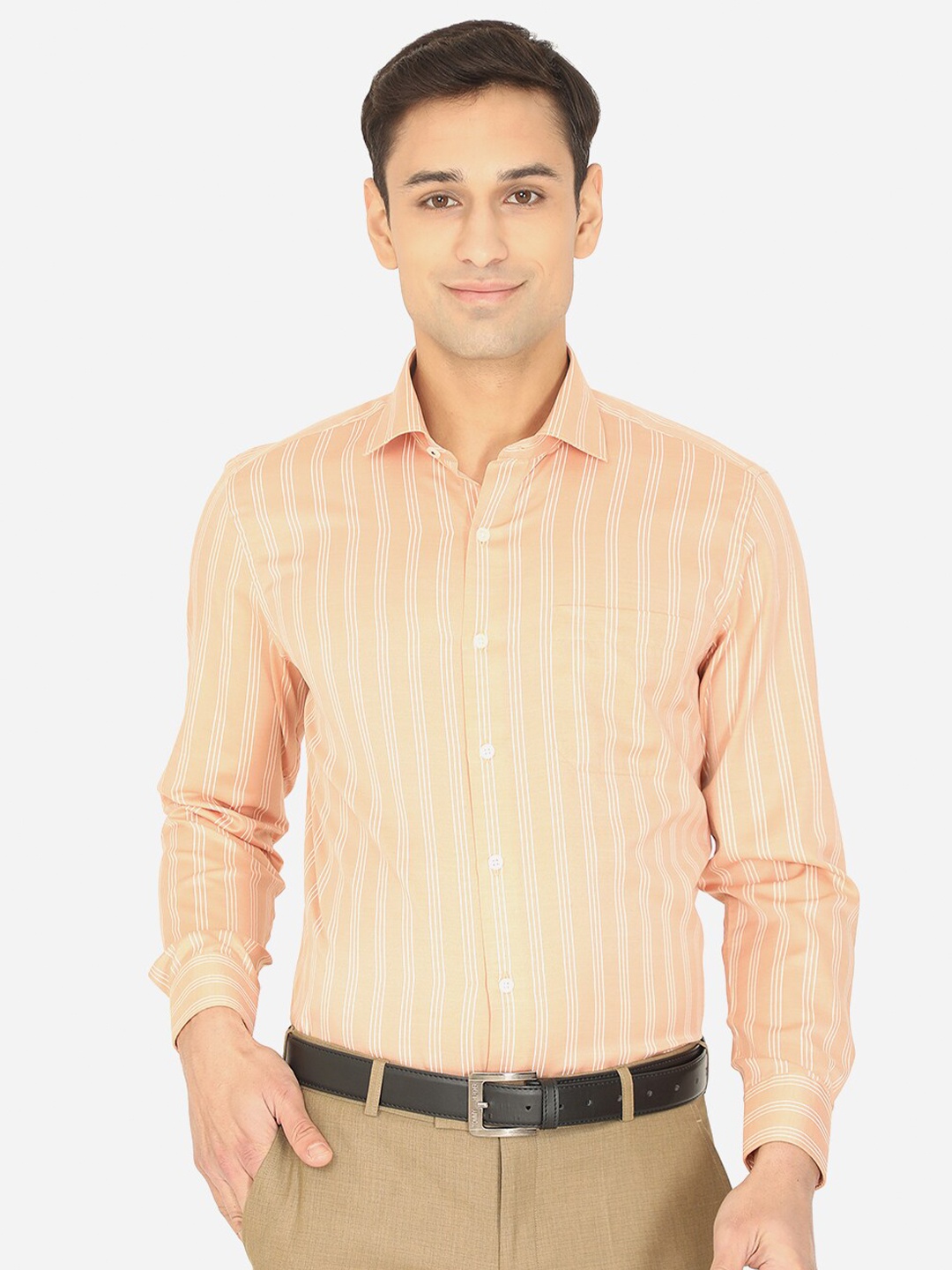 

Greenfibre Men Beige Slim Fit Striped Formal Shirt