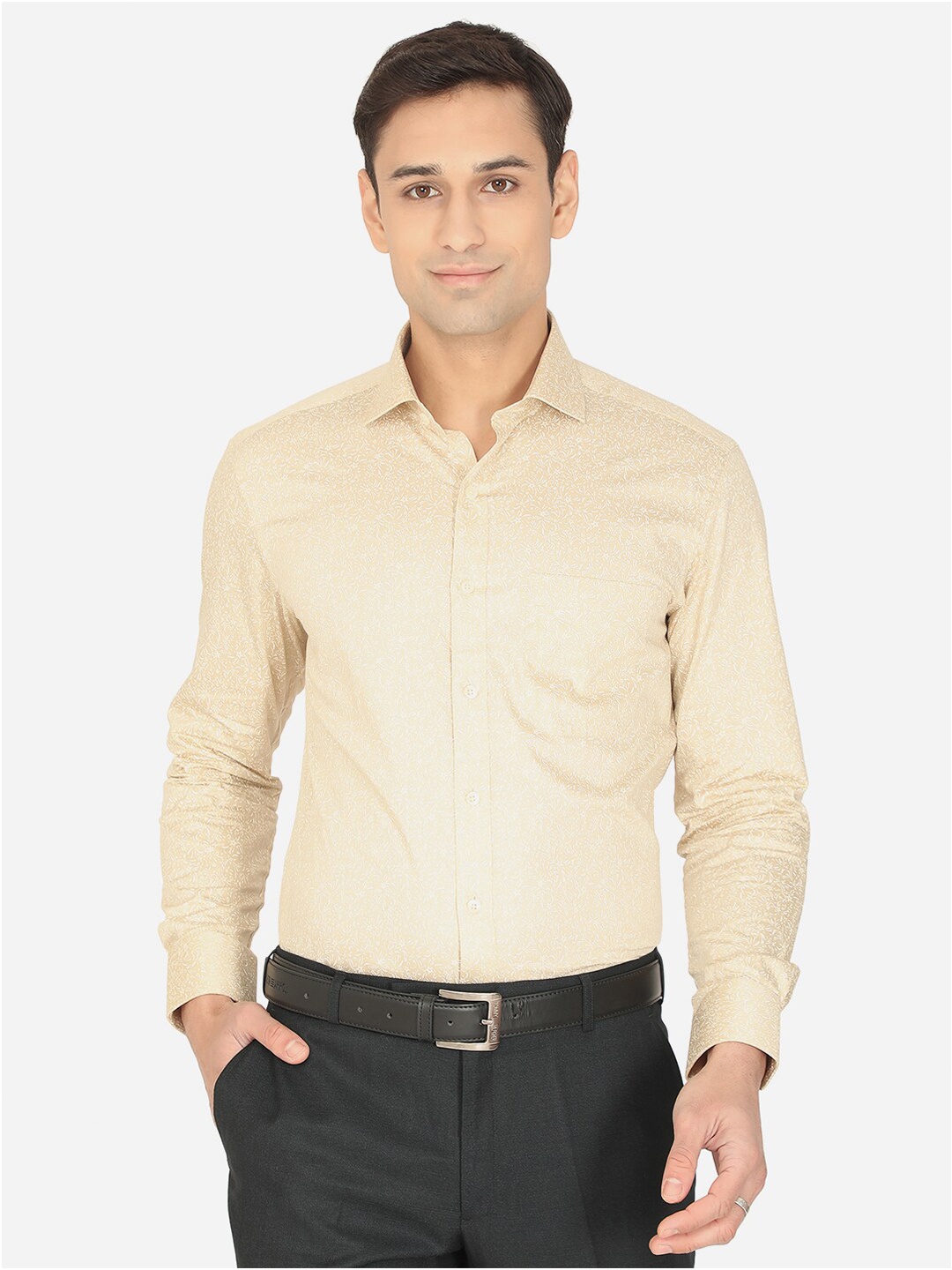 

Greenfibre Men Beige Slim Fit Printed Formal Shirt