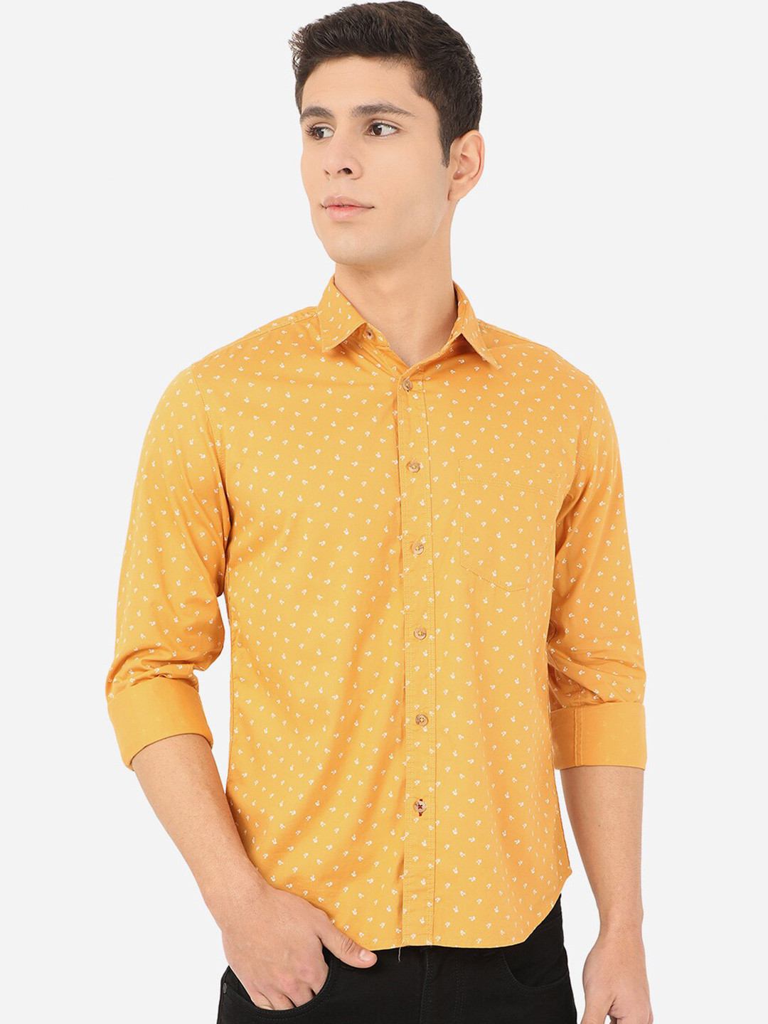 

Greenfibre Men Yellow Slim Fit Printed Pure Cotton Casual Shirt