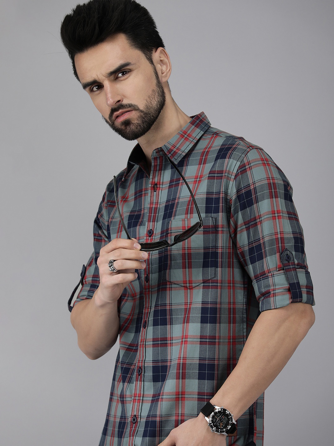 

Roadster Men Blue & Red Slim Fit Checked Casual Shirt