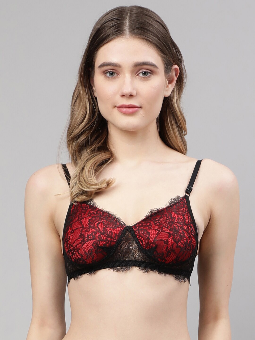

PrettyCat Black & Red Floral Lightly Padded Lace Bra