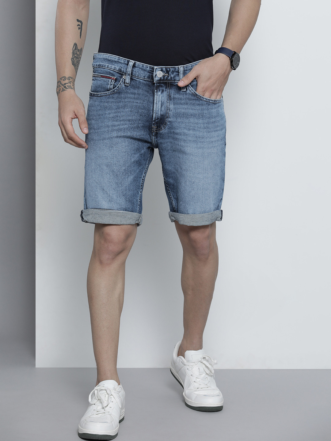 

Tommy Hilfiger Men Blue Washed Scanton Slim Fit Denim Shorts