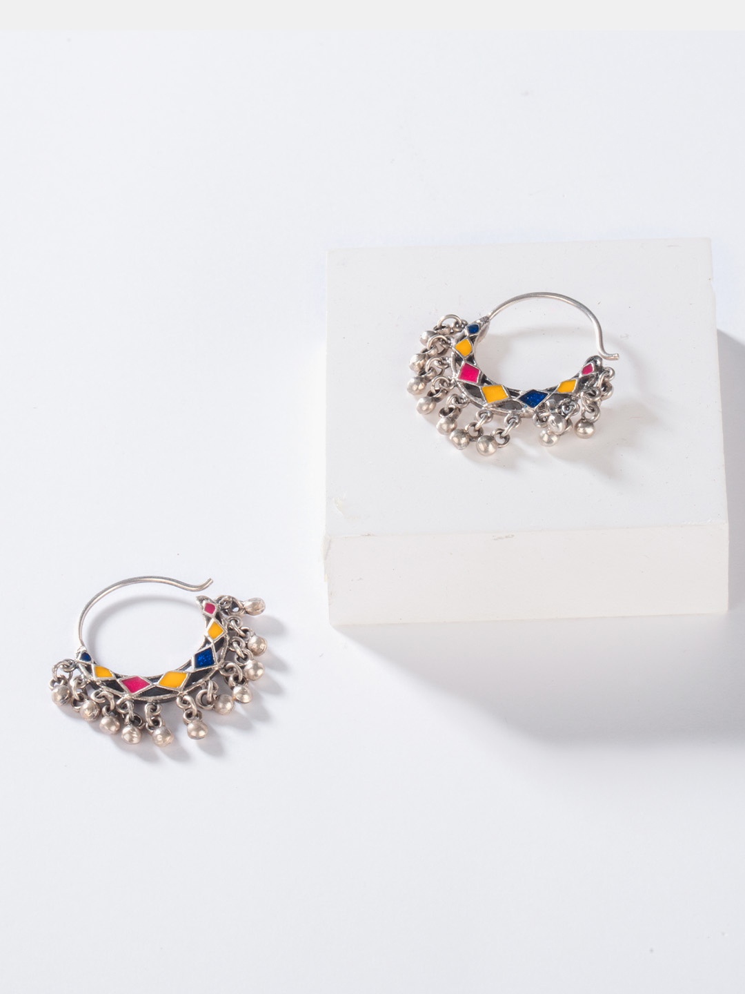 

SHAYA Silver-Toned & Yellow Contemporary Hoop Earrings