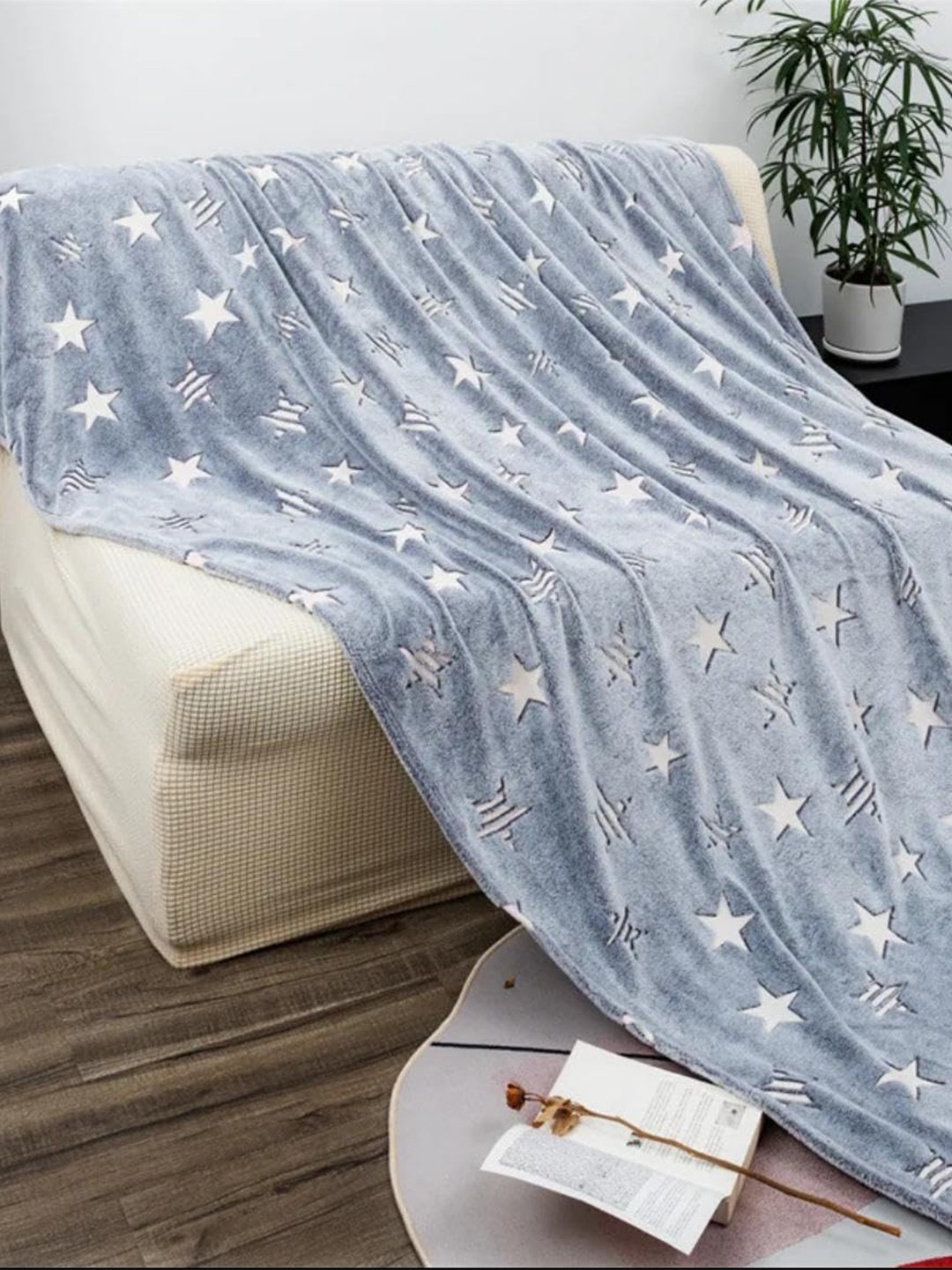 

Butterthief Pink & Black Geometric Fleece Mild Winter 233 GSM Single Bed Blanket