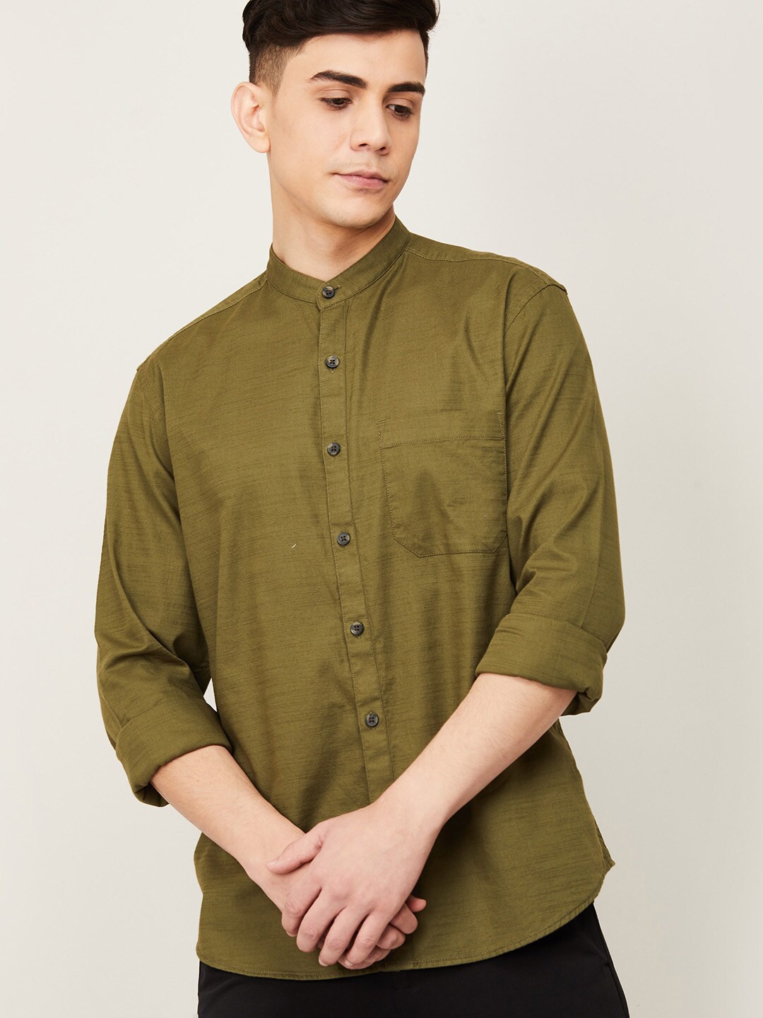 

CODE by Lifestyle Men Olive Green Solid Cotton Casual Shirt