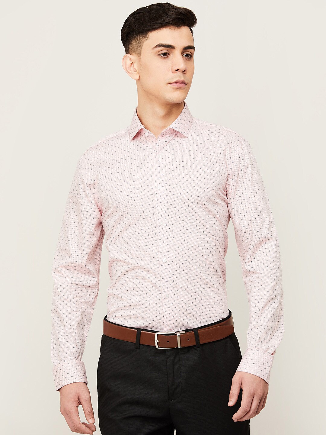 

CODE by Lifestyle Men Pink Slim Fit Printed Casual Shirt
