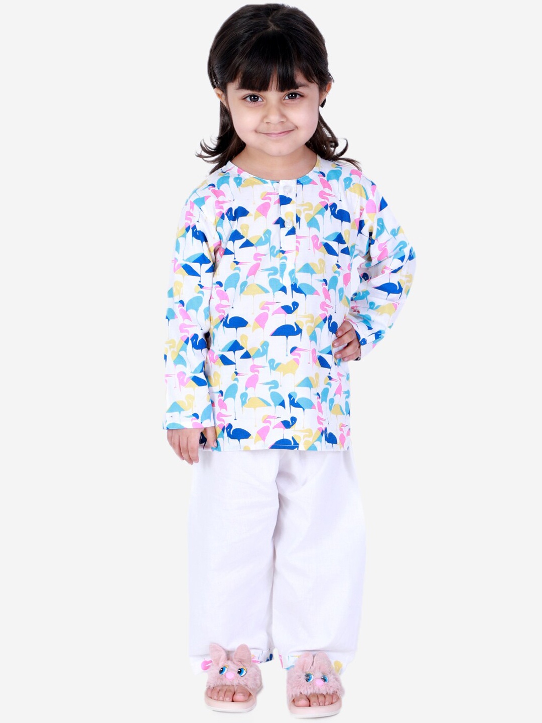 

BownBee Girls White & Blue Printed Cotton Night suit