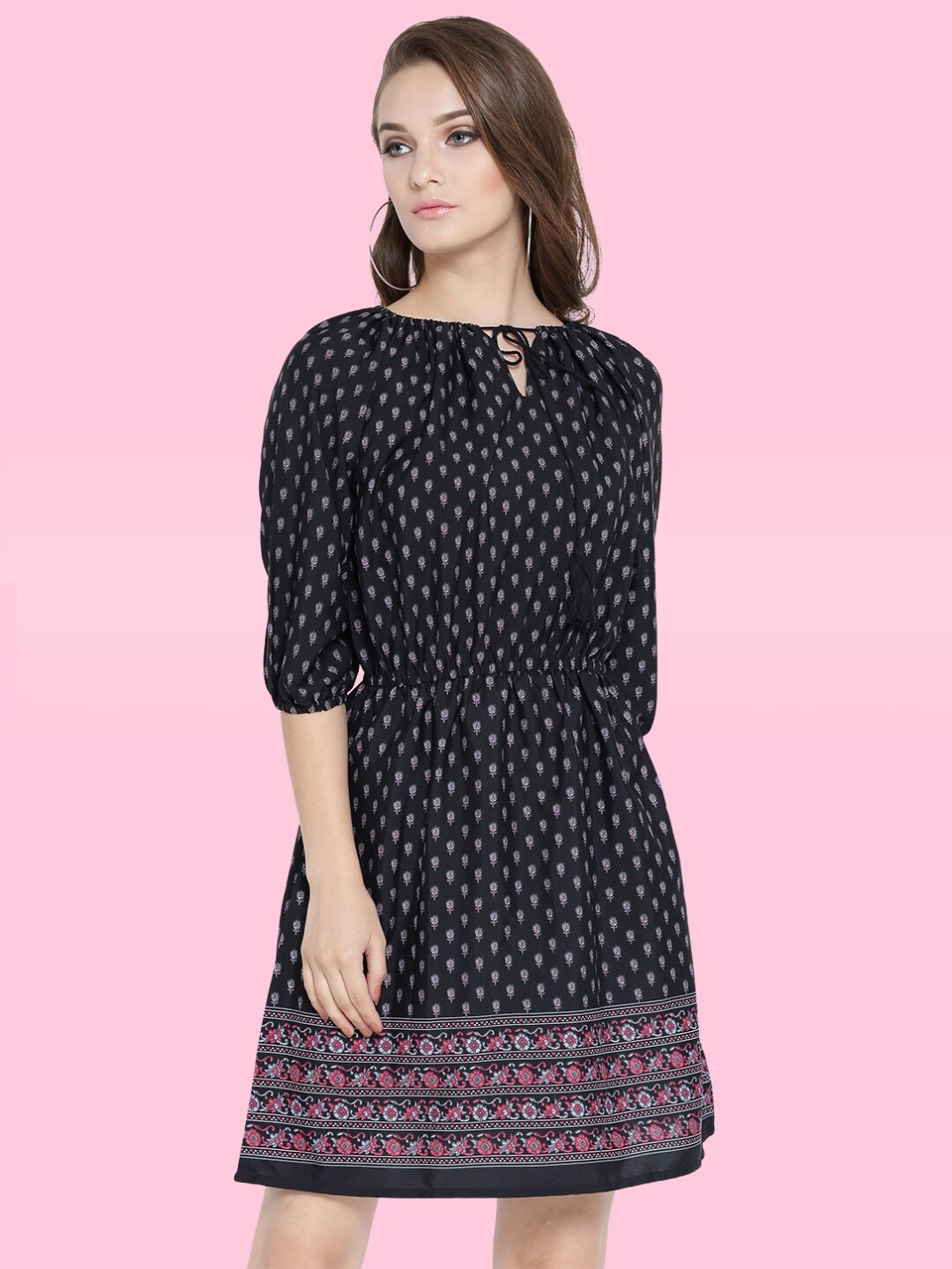 

Sera Black & White Floral Crepe Dress