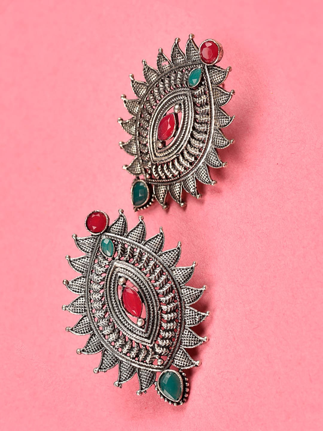 

Indi INSIDE Silver Plated Oxidised Leaf Shaped Studs Earrings