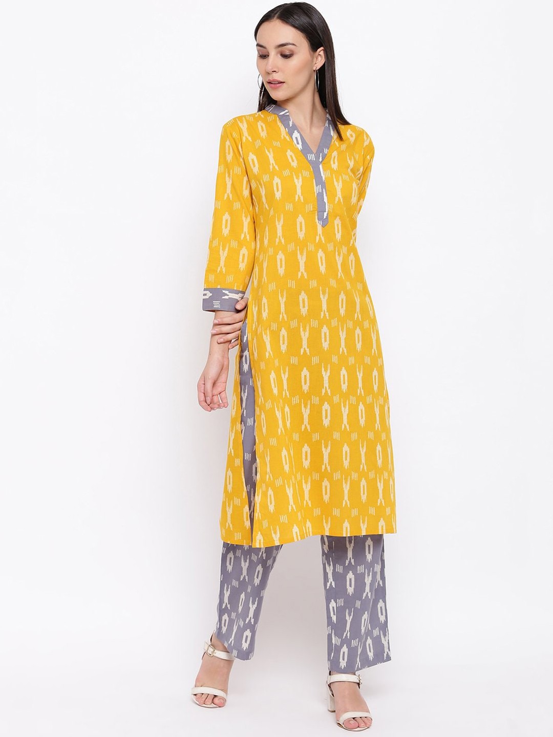 

FABNEST Women Yellow Printed Pure Cotton Kurta with Trousers