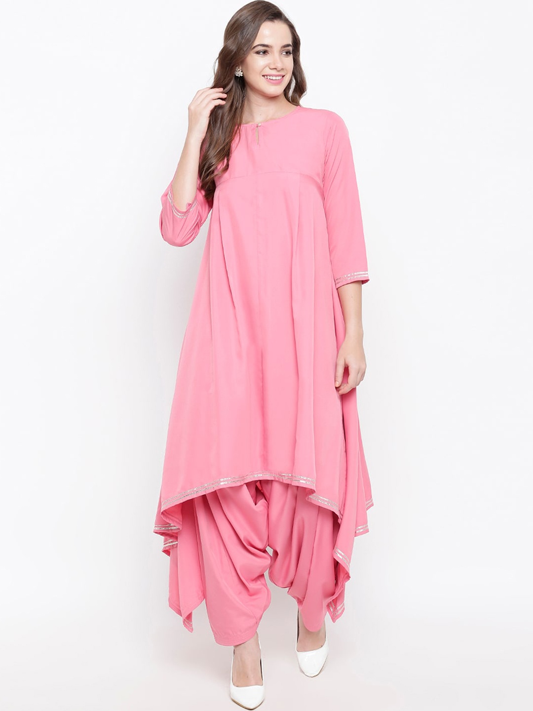 

FABNEST Women Pink Pleated Gotta Patti Kurta with Patiala