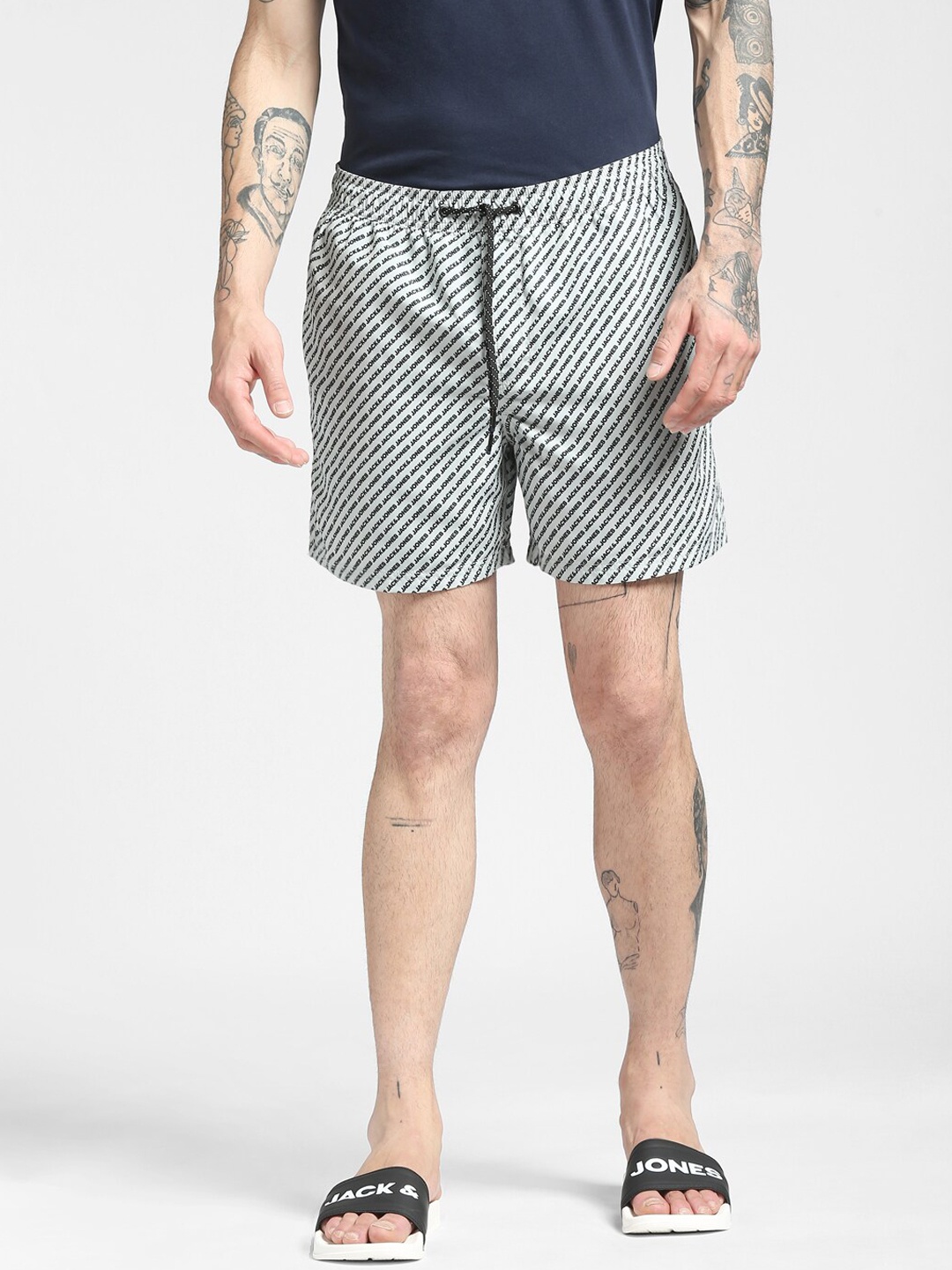 

Jack & Jones Men Grey Typography Printed Shorts