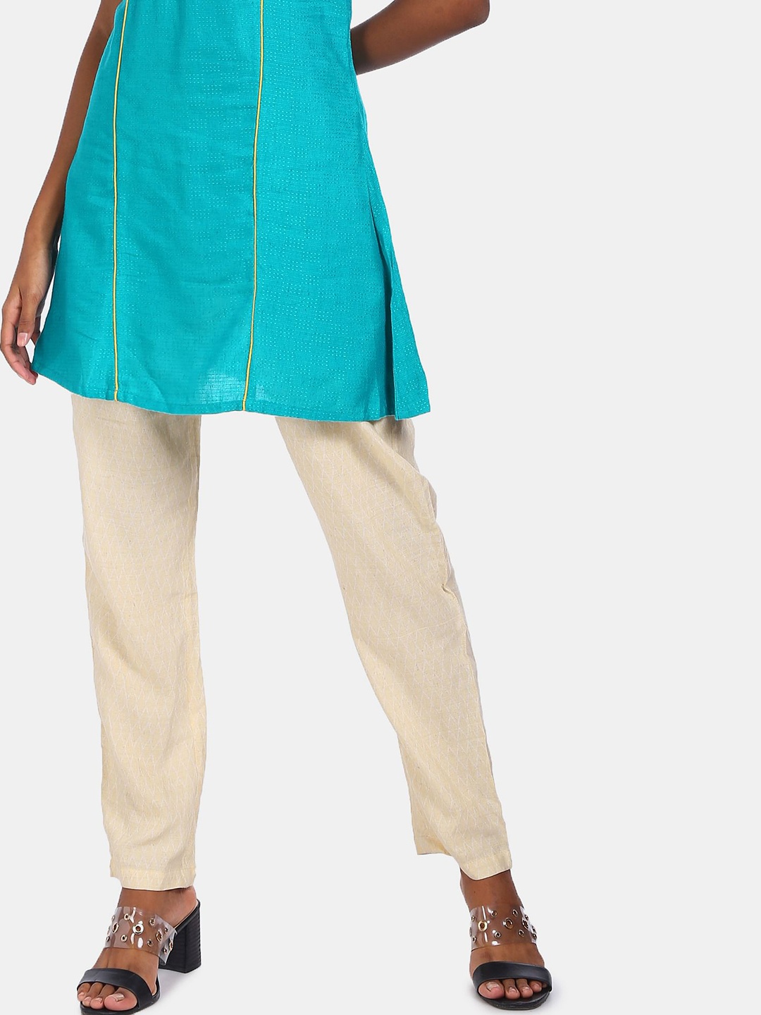 

Bronz Women Beige Printed Pleated Trousers