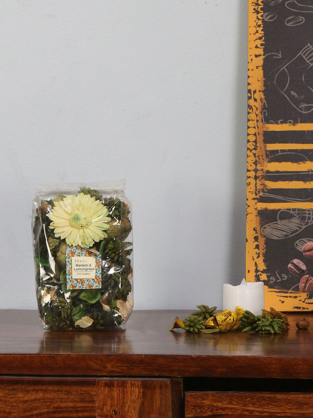 

Athome by Nilkamal Green & Yellow Potpourri Mandarin & Lemongrass Potpourri Pouch