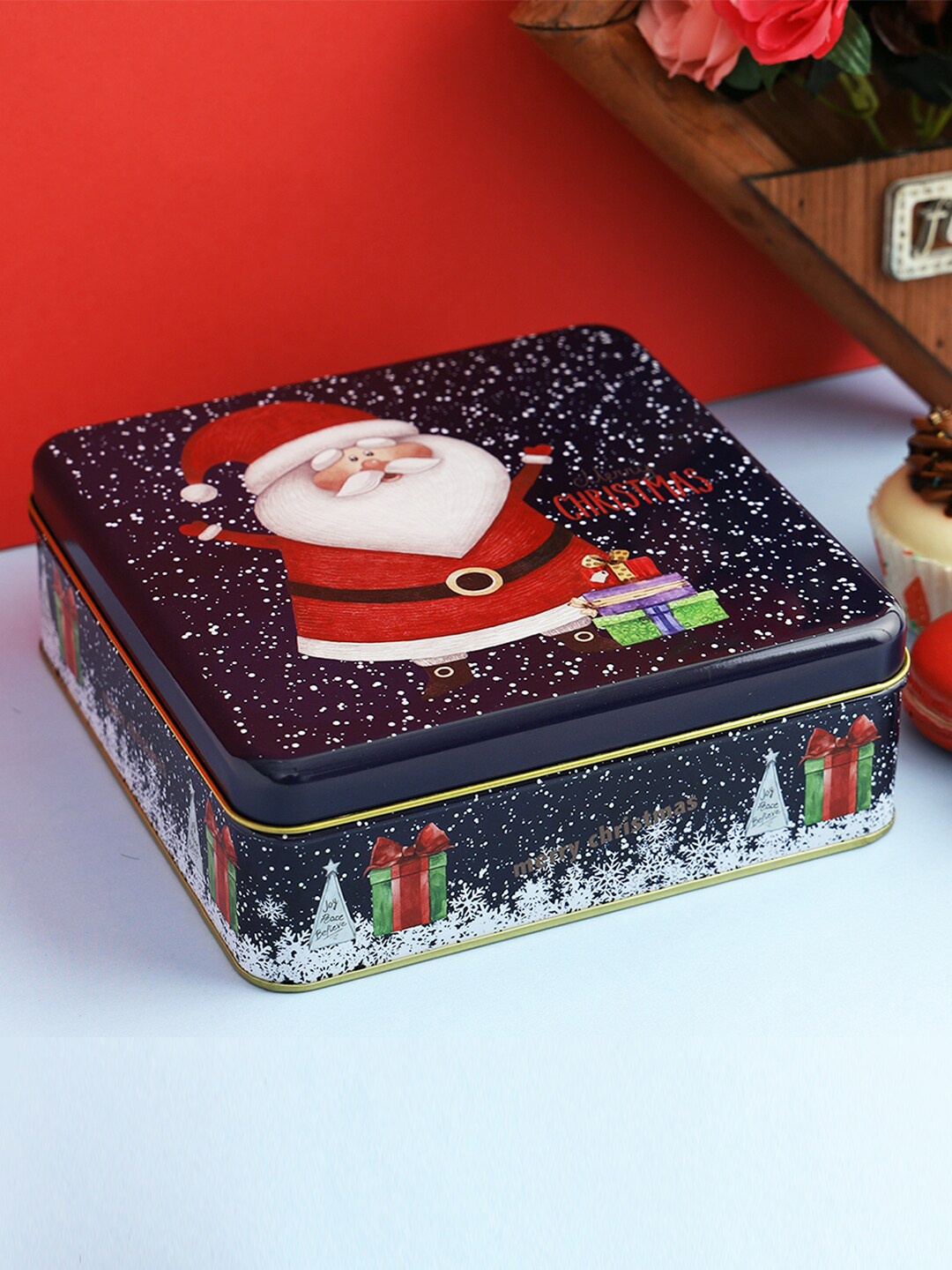 

A Vintage Affair- Home Decor Blue Snowfall Santa Gift Box