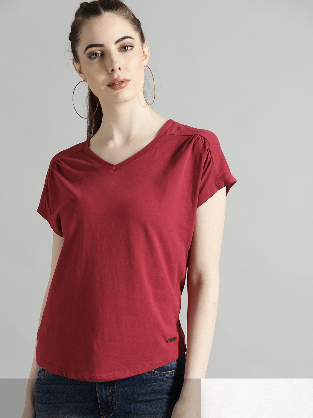 

Roadster Women Pack of 2 Solid Cotton T-shirt, Red