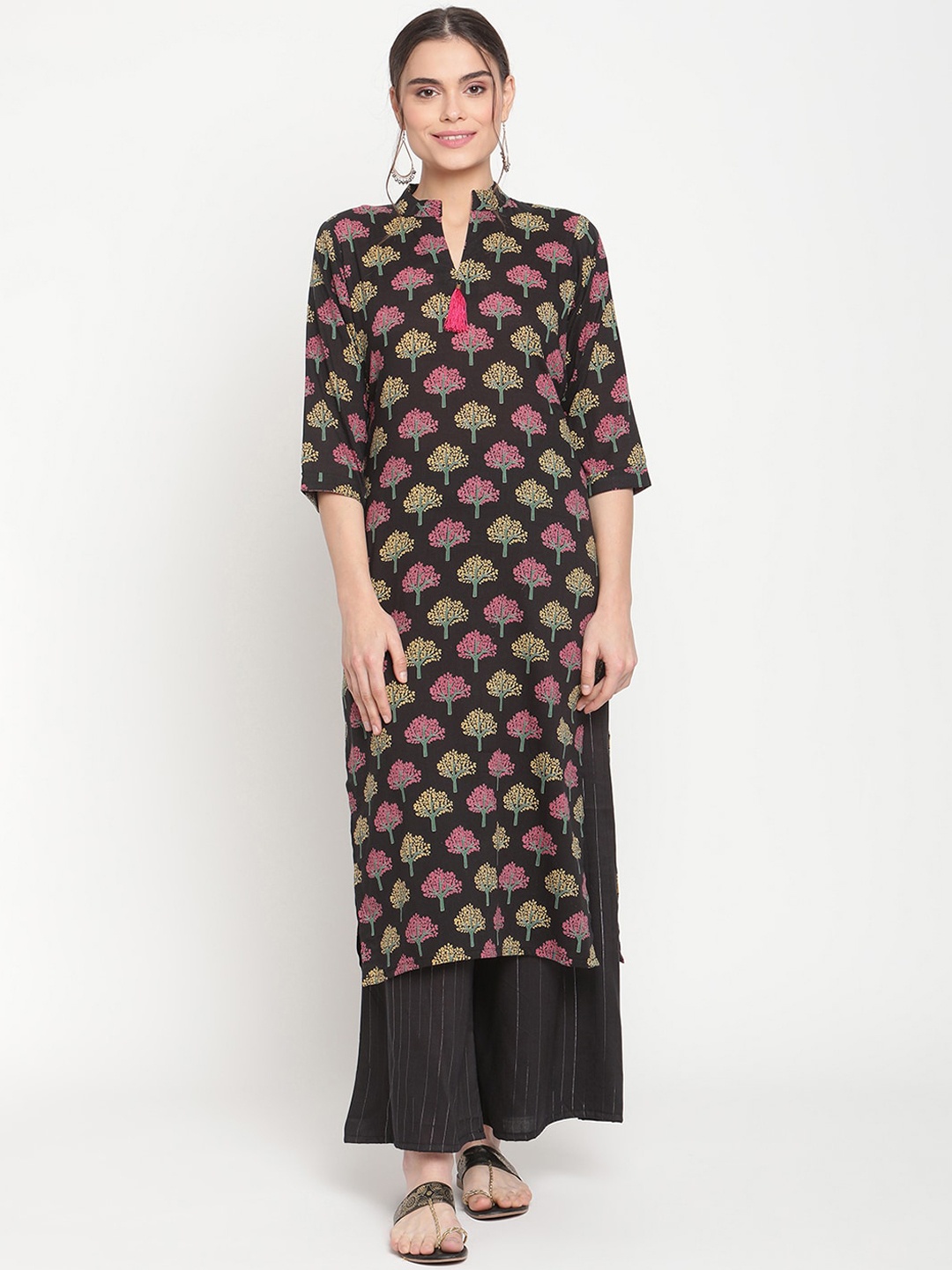 

TAG 7 Women Black Floral Printed Pure Cotton Kurta with Palazzos