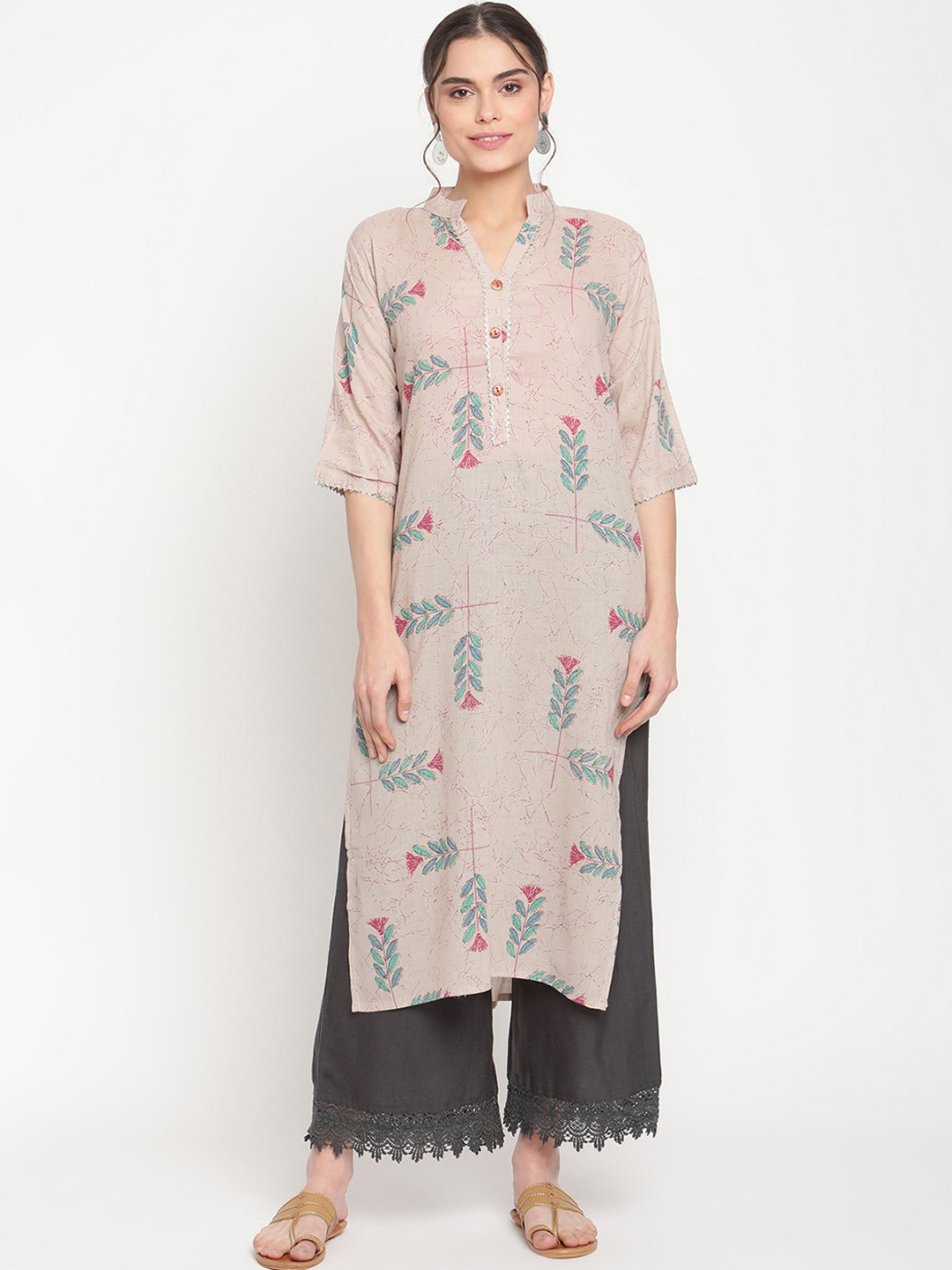 

TAG 7 Women Grey Floral Printed Gotta Patti Kurti with Palazzos