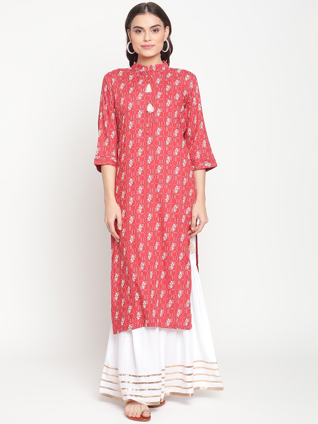 

TAG 7 Women Red Floral Printed Kurta With Palazzos
