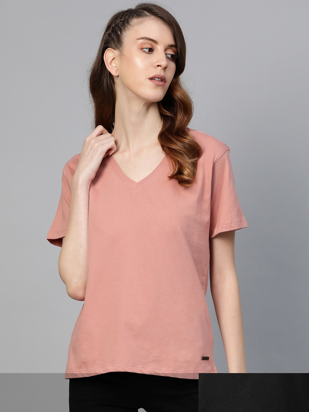 

Roadster Women Pack of 2 Solid T-shirts, Rose