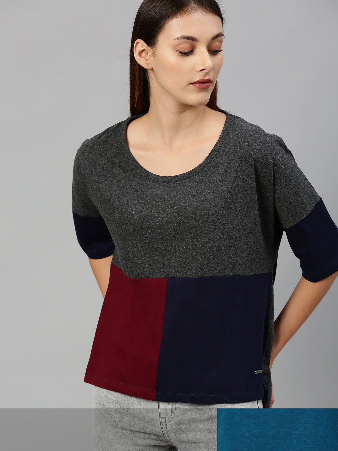 

Roadster Women Pack of 2 Colourblocked T-shirts, Charcoal