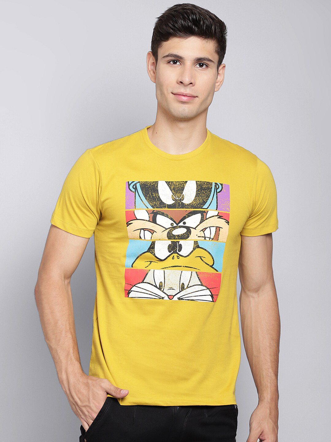 

Free Authority Men Yellow Looney Tunes Printed T-shirt
