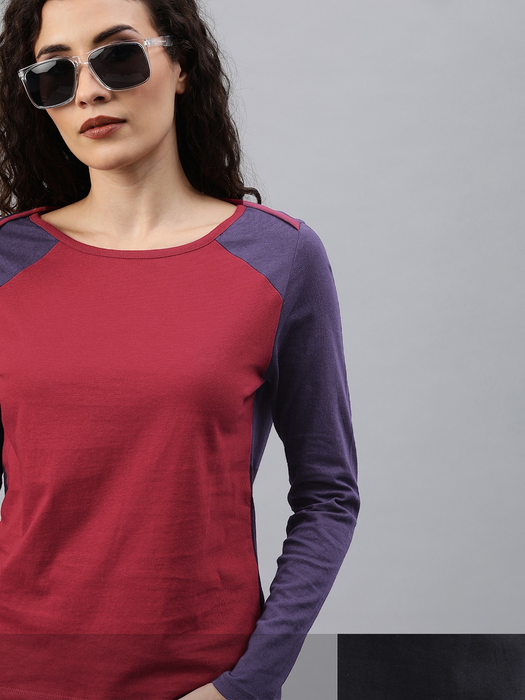 

Roadster Women Pack of 2 Cotton T-shirt, Navy blue