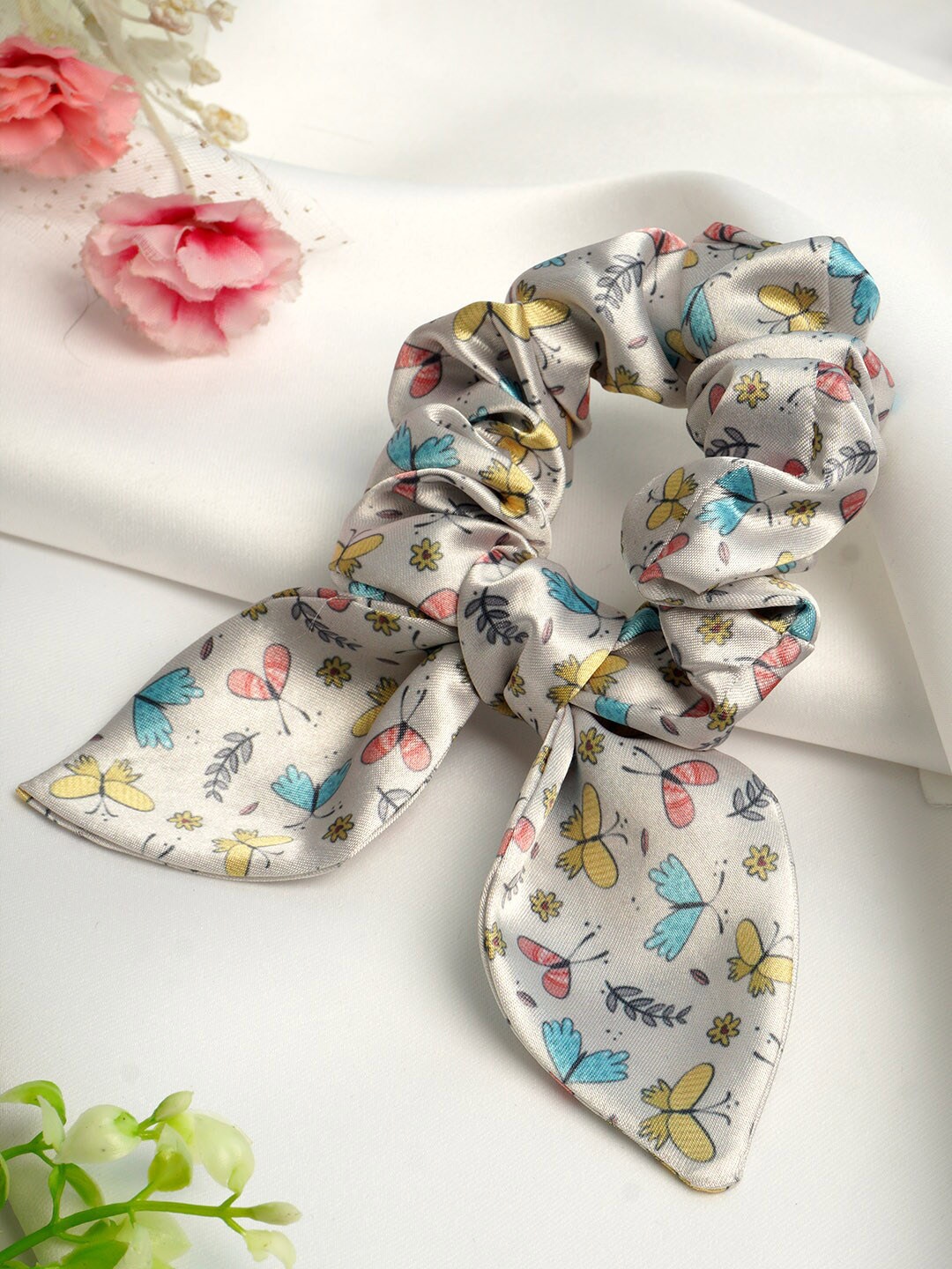 

Ferosh Women White & Mutli Color Butterflies Printed Scrunchie Ponytail Holder