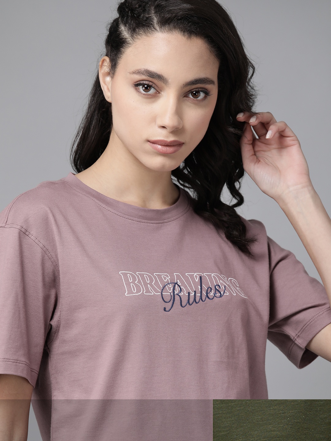 

Roadster Women Mauve Pink & Olive Green Pack Of 2 Printed & Solid Round Neck T-shirts