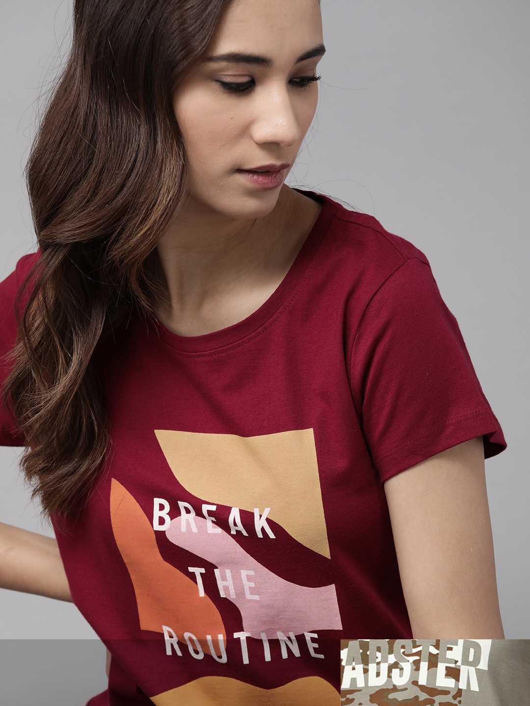 

Roadster Women Green & Maroon Pack Of 2 Printed Round Neck Regular Fit T-shirts