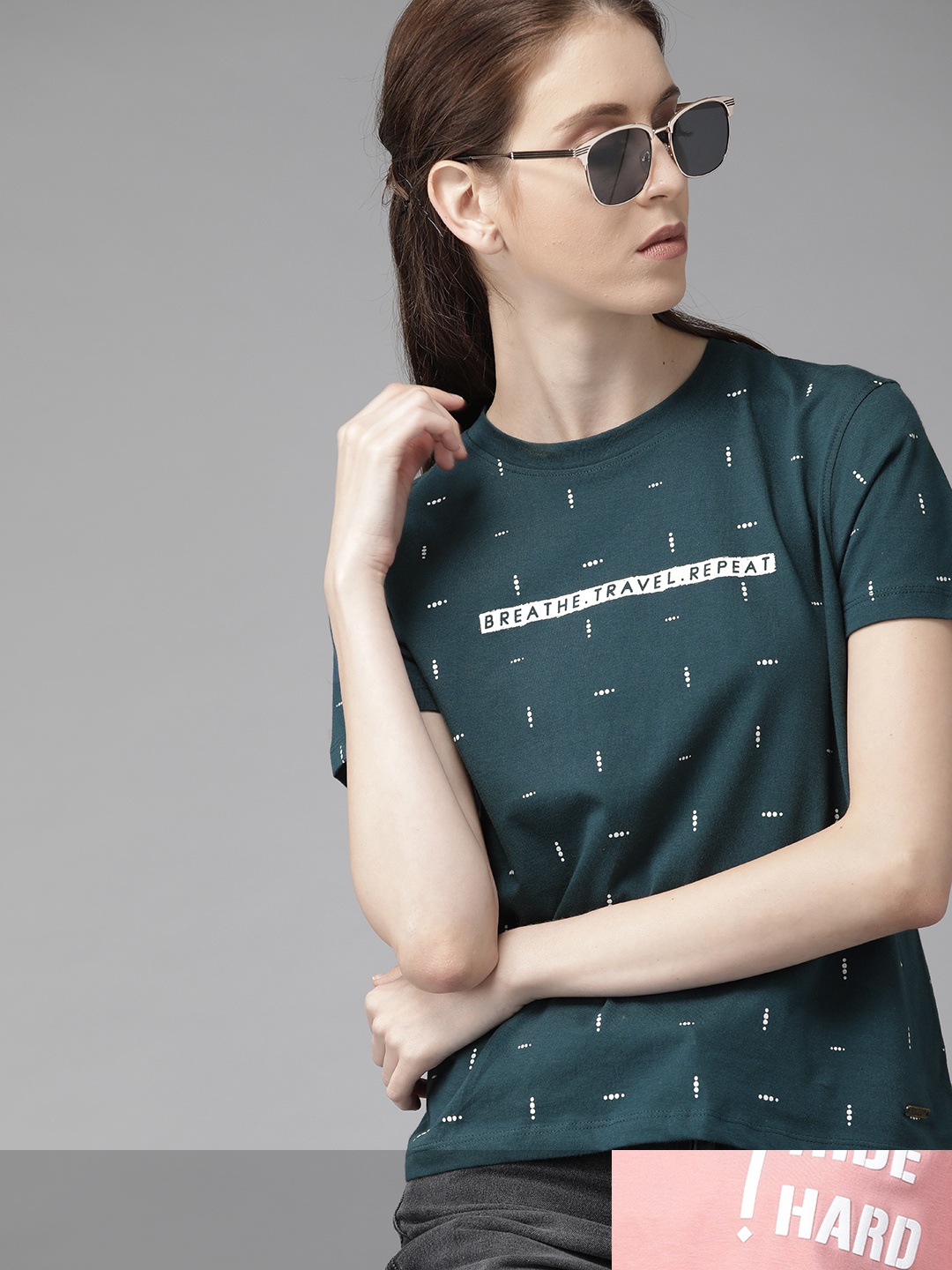 

Roadster Women Teal Green & Pink Pack Of 2 Printed Round Neck Knitted T-shirts