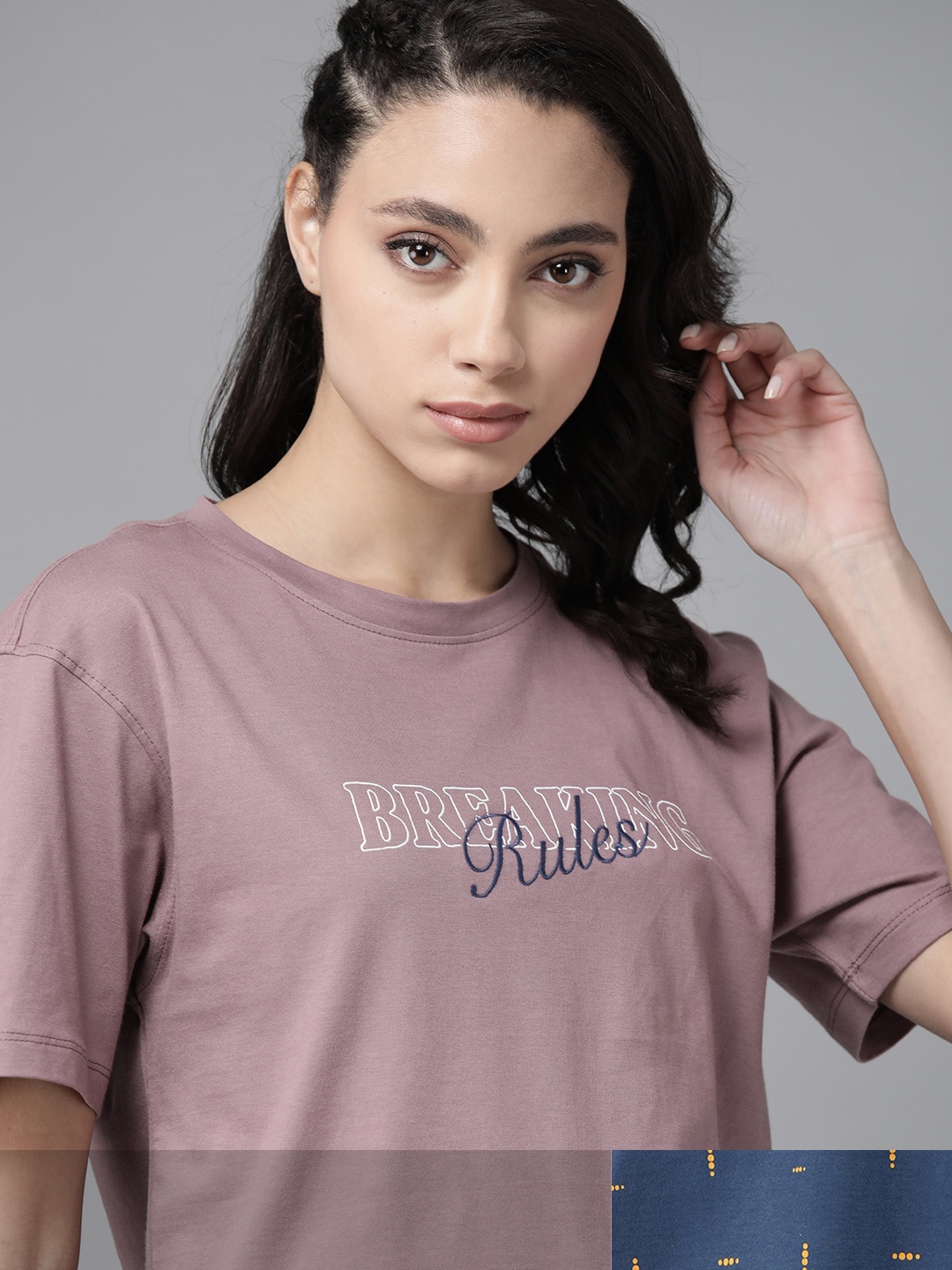 

Roadster Women Navy Blue & Mauve Pink Pack Of 2 Printed Round Neck Knitted T-shirts
