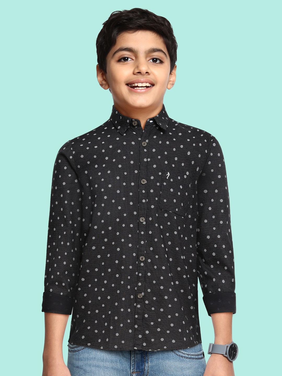 

Indian Terrain Boys Black Printed Pure Cotton Casual Shirt