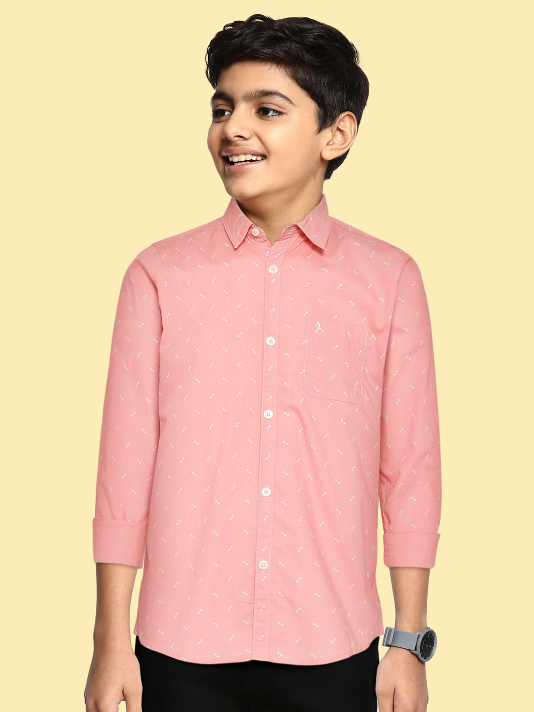 

Indian Terrain Boys Peach-Coloured & White Geometric Print Pure Cotton Casual Shirt