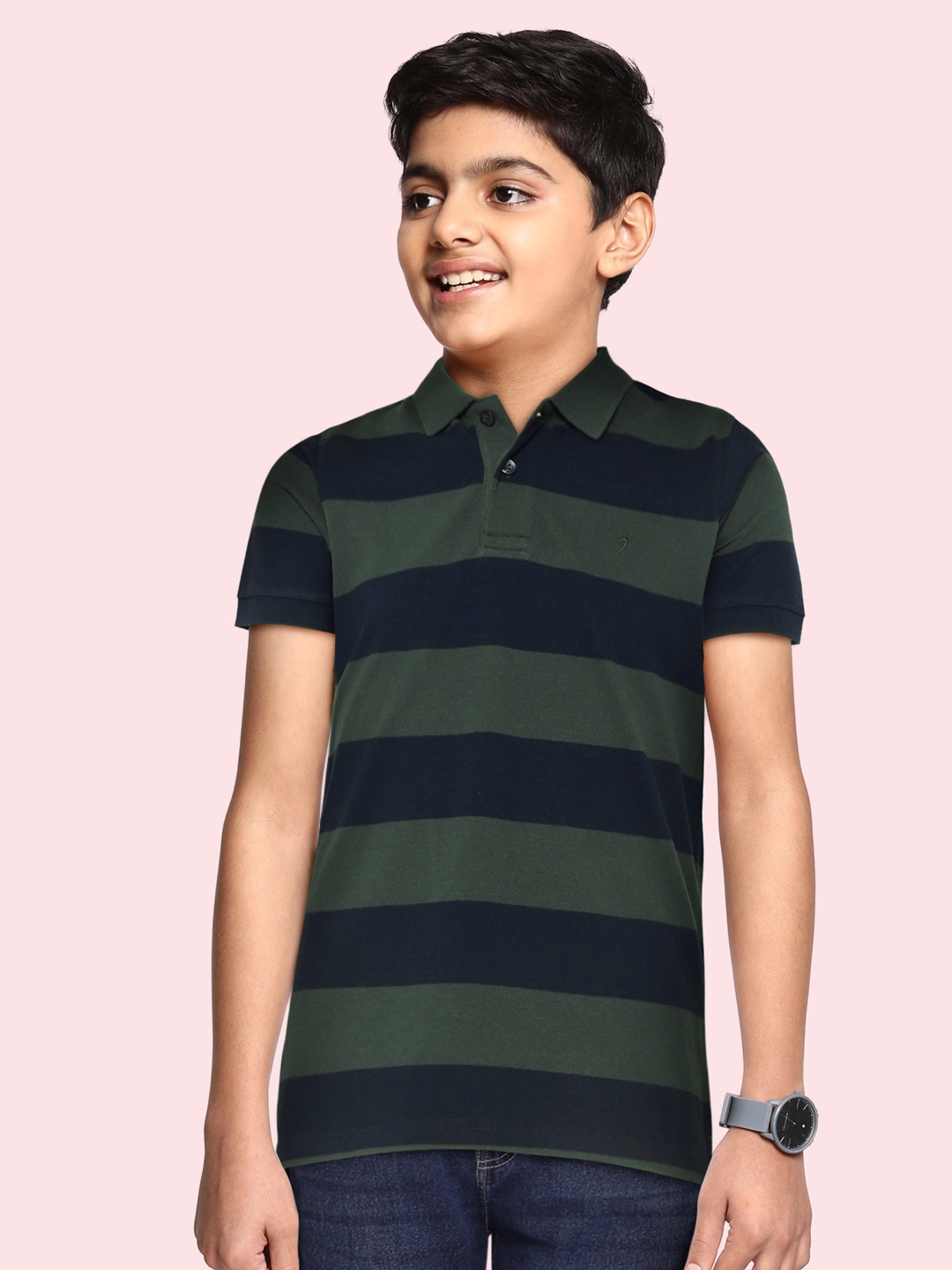 

Indian Terrain Boys Olive Green & Navy Blue Striped Polo Collar Pure Cotton T-shirt