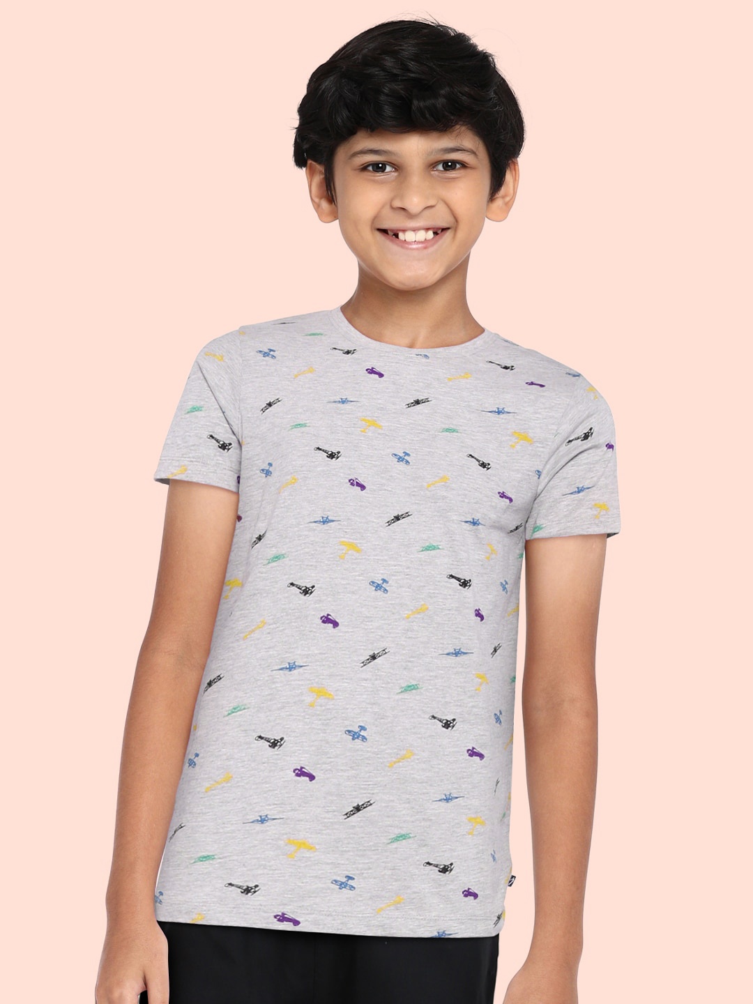 

Indian Terrain Boys Grey Melange & Black Printed T-shirt