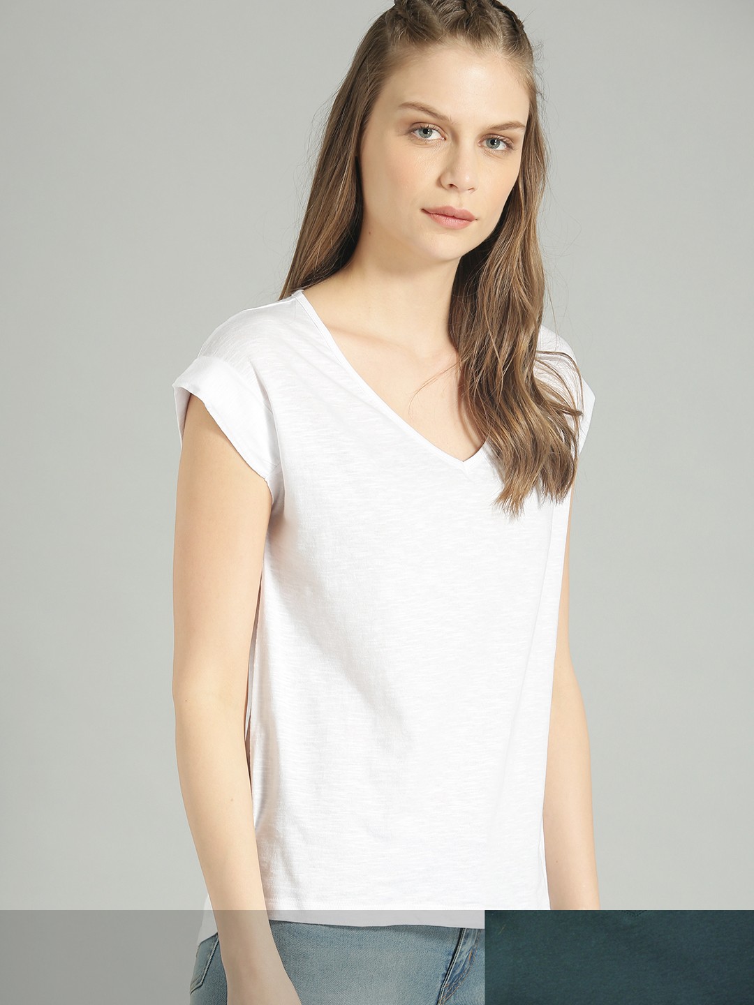 

Roadster Women Pack of 2 Solid Cotton T-shirt, Green