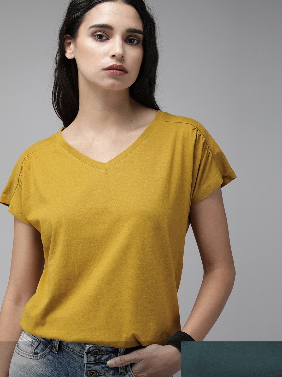 

Roadster Women Pack of 2 Solid Cotton T-shirt, Green