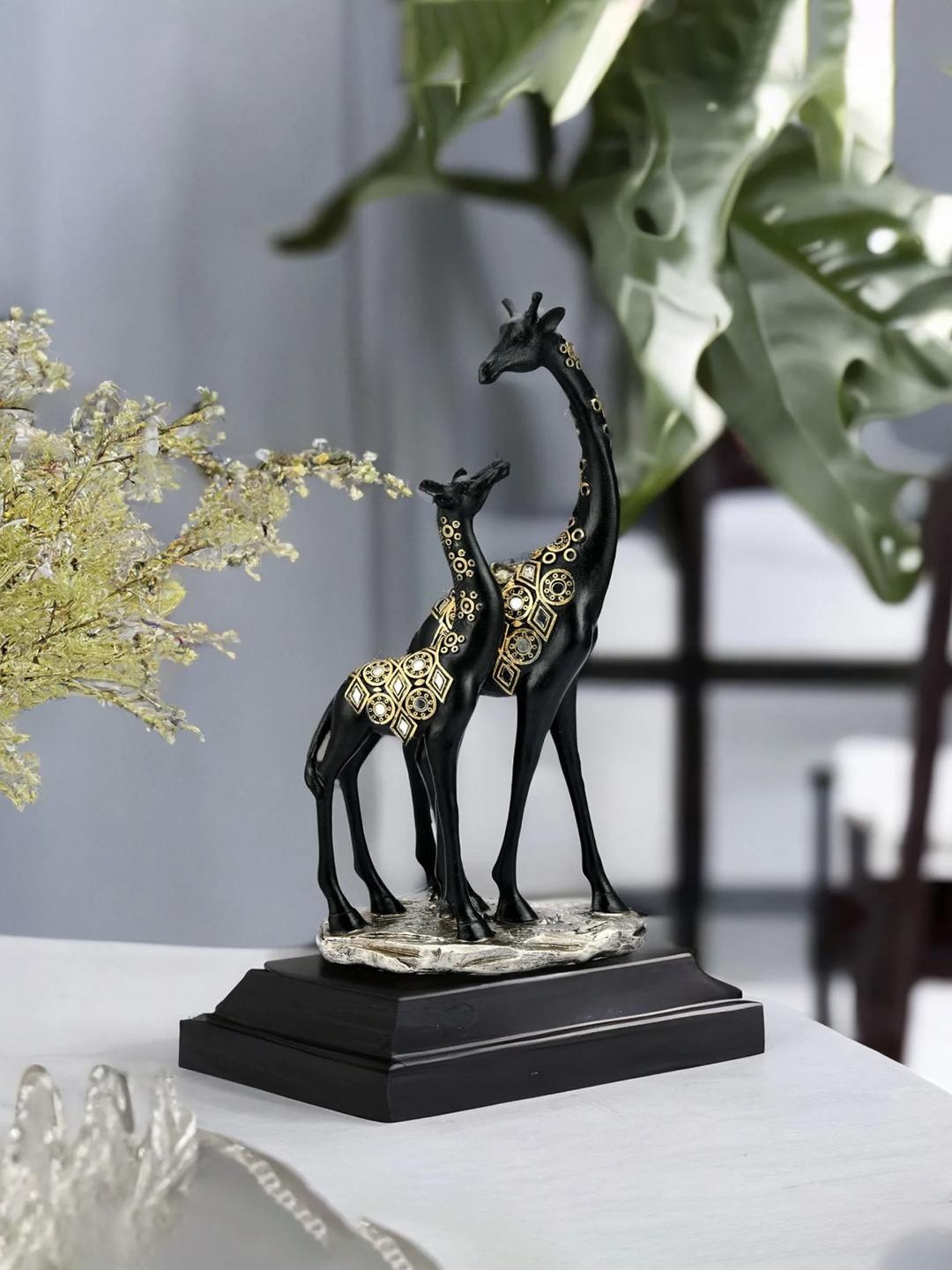 

Athome by Nilkamal Black & Gold Mother Son Giraffee Showpiece