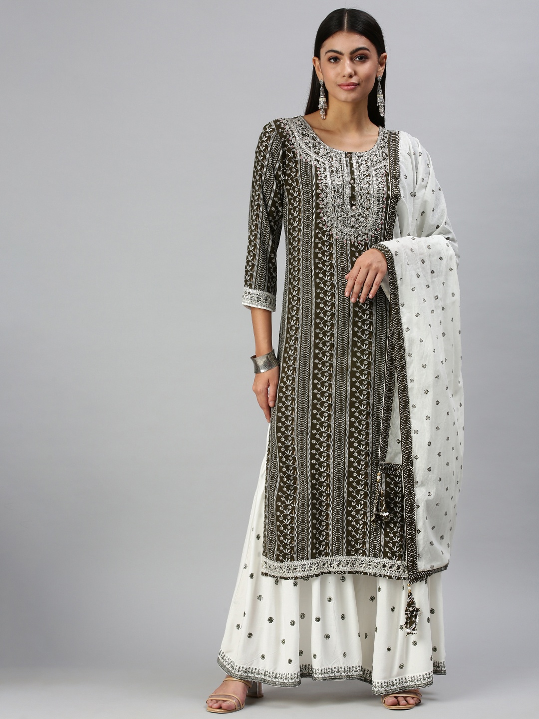 

SHOWOFF Women Olive Green Ethnic Motifs Printed Kurta Set & With Dupatta