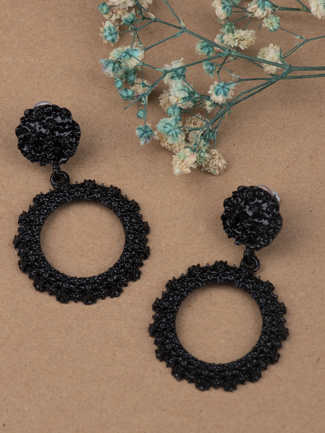 

Arendelle Black Contemporary Drop Earrings