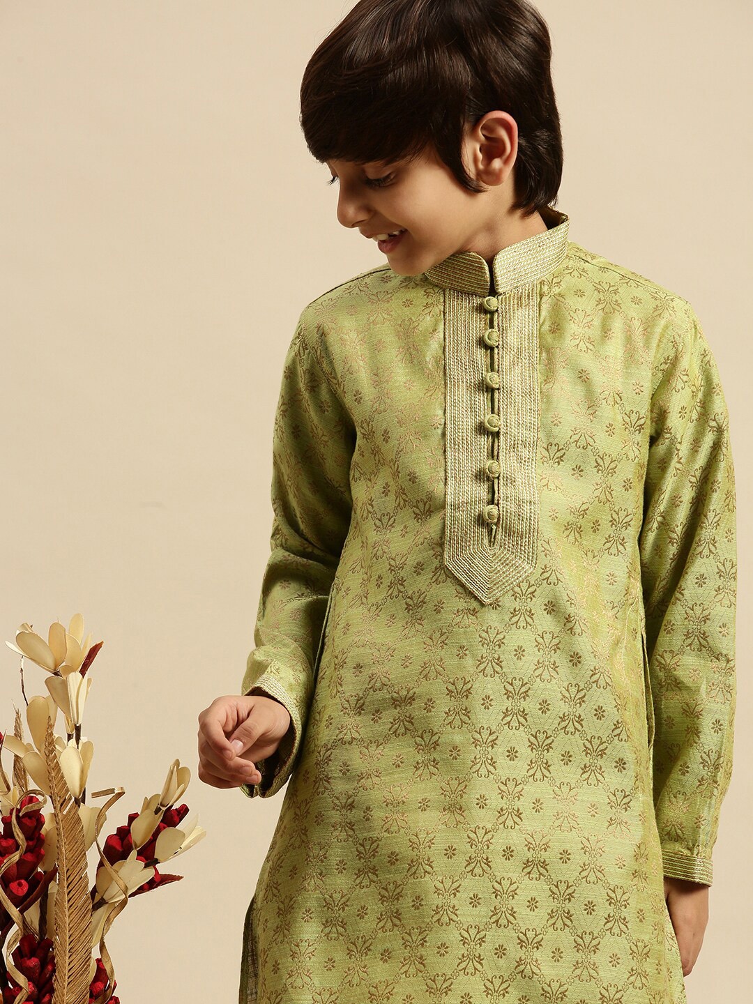 

Sanwara Boys Green Ethnic Motifs Embroidered Thread Work Kurta with Pyjamas