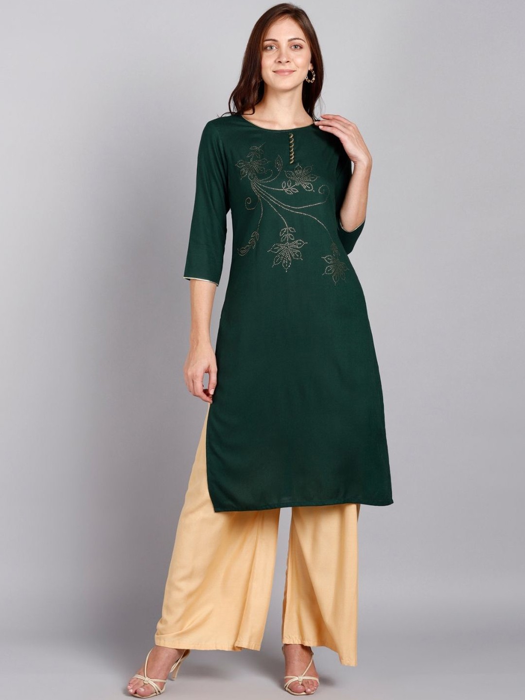 

VEDANA Women Green Solid Kurta