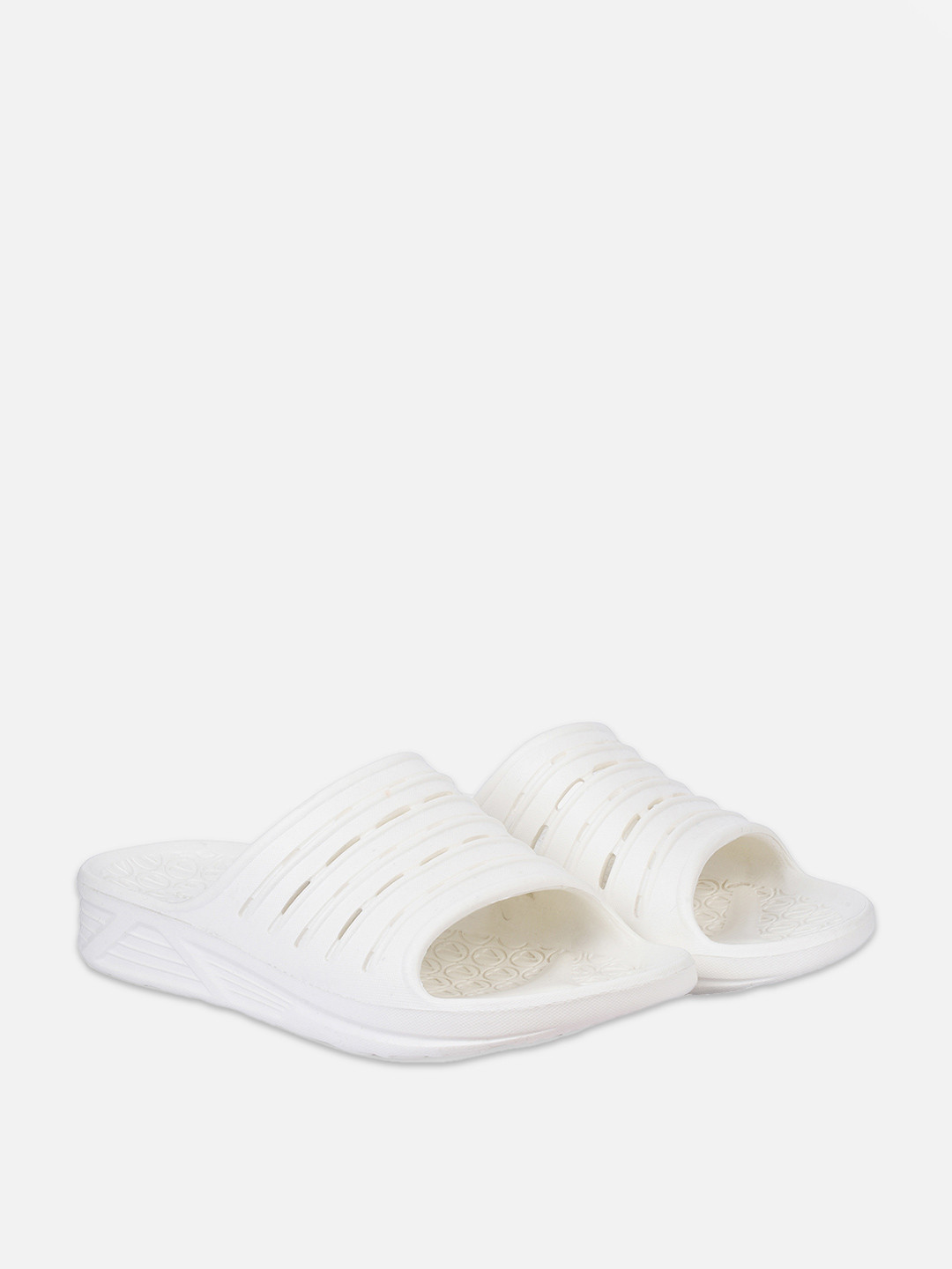 

Aqualite Men White Slip-On