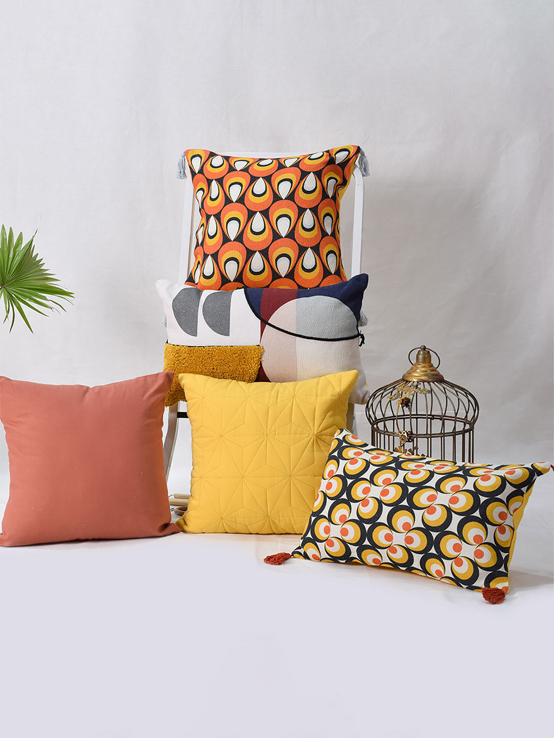 

BLANC9 Yellow & White Set of 5 Geometric Square Cushion Covers
